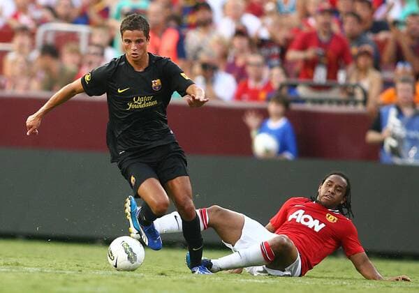 JULY 30 2011: Anderson (8) of Manchester United loses the ball to Ibrahim Afellay (20) of FC Barcelona during a World Football Challenge match at Fedex Field, in Landover, Maryland. Manchester United won 2-1. SOCCER: JUL 30 World Football Challenge - Barcelona v Manchester United Icon25511073011 EDITORIAL USE ONLY