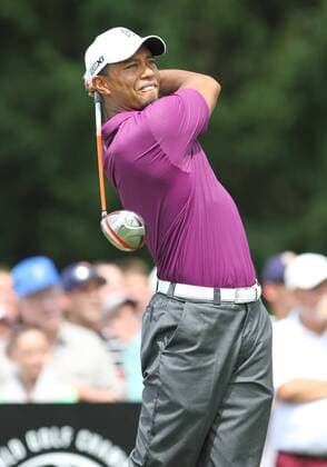 August 04 2011: Tiger Woods off the tee during the World Golf Championships-Bridgestone Invitational first round of play at Firestone Country Club in Akron, OH. PGA Golf Herren AUG 04 WGC Bridgestone Invitational - First Round Icon1108041180 EDITORIAL USE ONLY