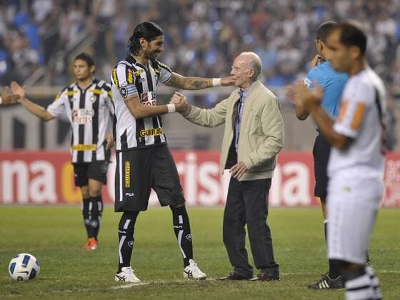 Mario Zagallo e Loco Sebastian Abreu - Botafogo Rio de Janeiro vs. Vasco da Gama Rio de Janeiro - Rio de Janeiro RJ, Brasil - 07 08 2011. x(11)xCelsoxPupox xFotoarenax  (6107)