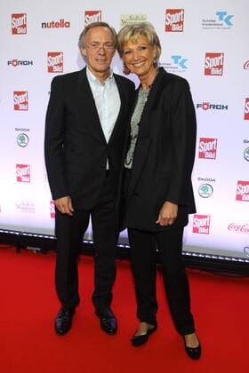 Bernd Wehmeyer (Hamburger SV) und seine Ehefrau Almuth beim Sport Bild Award 2011 am 8.8.2011 in Hamburg SportBild Award 2011 in Hamburg  o00 Fußball