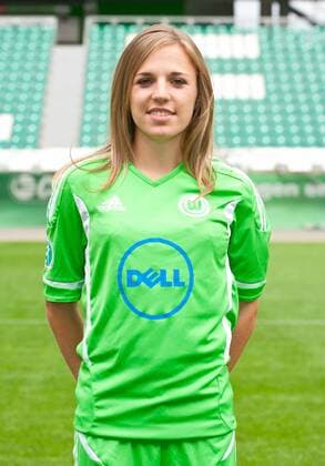 Franziska Fiebig (VFL Wolfsburg) - Fototermin 1. Damen Fußball Bundesliga Saison 2011-12 in der Volkswagen Arena Wolfsburg - Einzelbild,Portrait,Deutschland, 09.08.2011, Frauen, Frau, Damen, Fußball