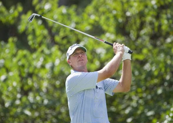 Steve Stricker tees off on the 17th hole during the first round of the 93rd PGA Golf Herren Championship at the Atlanta Athletic Club on August 11, 2011 in Johns Creek, Georgia.  BKX2011081124