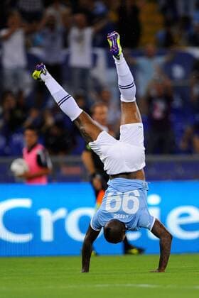 Lazio Rom - Real Sociedad, Torjubel Djibril Cisse  o0 Handstand Radschlag Flickflack Flick Flack