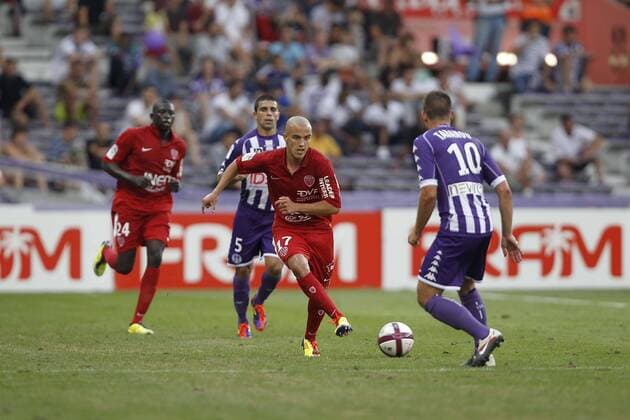Thomas Guerbert (Dijon) Football : Toulouse FC Dijon FCO - Ligue 1 - 13.08.2011 - GwendolineLeGoff Panoramic 
