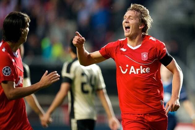 Luuk de Jong of FC Twente FC Twente Enschede v SL Benfica Lissabon UEFA Champions League play-off 2011 2012 xVIxOrangexPicturesxIVx 336199