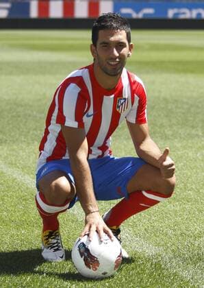 Atletico de Madrid s new player Arda Turan during his official presentation. August 16, 2011.  (201108164069)