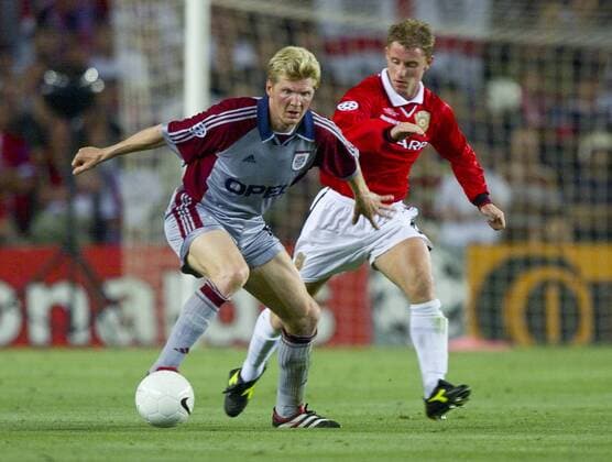 FUSSBALL CHAMPIONS LEAGUE FINALE SAISON 1998 1999 26.05.1999 Manchester United FC 2-1 FC Bayern München Stefan Effenberg (li, FC Bayern München) gegen Nicky Butt (ManU) 