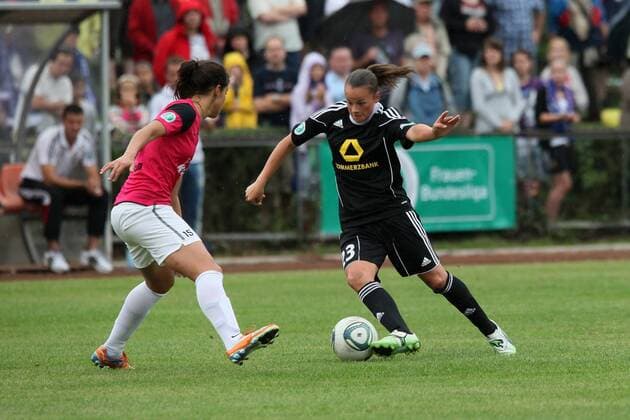 Ria Percival (FFC) setzt sich durch