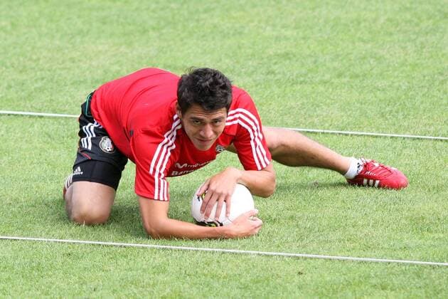 WARSZAWA 30.08.2011 --- MEXICO FOOTBALL NATIONAL TEAM TRAINING HECTOR MORENO  110830PYK001