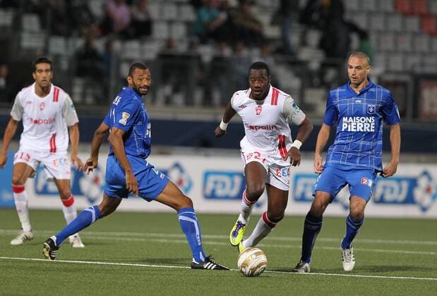 Football : 16e Coupe de la Ligue - AS Nancy AJ Auxerre - 30.08.2011 - Samba Diakite(Nancy) Edouard Cisse - Anthony le Tallec (Auxerre) Football : 16e Coupe de la Ligue - AS Nancy AJ Auxerre - Ligue 1 - 30.08.2011 StephanieGrossetete 