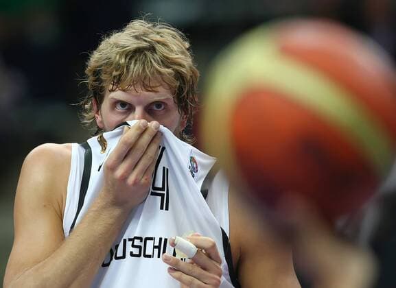 Basketball EM GER vs ESP Basketball Vilnius (LTU) 07.09.2011 Europameisterschaften der Herren Deutschland (GER) - Spanien(ESP) Dirk Nowitzki (Deutschland, No.14) YorgosxMatthaios  c4
