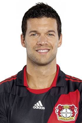 Fussball, Bundesliga, Herren, Fototermin zur Bundesliga-Saison 2011 2012: Bayer Leverkusen; Michael Ballack (Leverkusen)