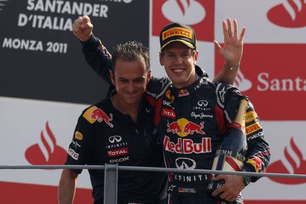 Motorsports: FIA Formula One World Championship 2011, Grand Prix of Italy, 01 Sebastian Vettel (GER, Red Bull Racing), xHOCHxZWEIx o0 Sieg krux