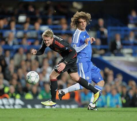FUSSBALL CHAMPIONS LEAGUE SAISON 2011 2012 13.08.2011 FC Chelsea London - Bayer 04 Leverkusen Andre Schürrle (li, Bayer 04 Leverkusen) gegen David Luiz (FC Chelsea) 
