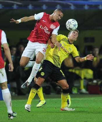 13-09-2011, Fussball, UEFA Champions League, Saison 2011-2012, Gruppenphase, BORUSSIA DORTMUND - ARSENAL LONDON Mario Götze (Borussia Dortmund), re., im Duell gegen Kieran Gibbs (Arsenal London) BVB