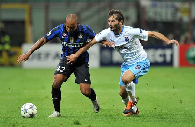 Jonathan (Inter), Halil Altintop (Trabzonspor) Milano 14 9 2011 Stadio Giuseppe Meazza 2011 2012 UEFA Champions League Football Calcio - Inter Mailand Vs Trabzonspor - allexsabba