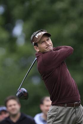 16 September 2011: PGA Golf Herren Pro, Chicago area native and co-leader at 131, Mark Wilson tees off during the second round of the 2011 BMW Championship at Cog Hill Golf Club in Lemont, Illinois. PGA Golf Herren Golf: Sep 16 BMW Second Round Icon5181109160532 EDITORIAL USE ONLY