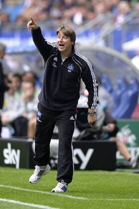 HAMBURG,17.09.2011,Trainer Michael Oenning (Hamburger SV) im DFL 1 Bundesliga Spiel Hamburger Verein gegen Borussia Moenchengladbach in der ImtechArena,Hamburg.