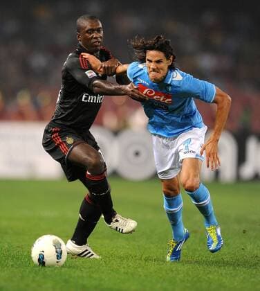FUSSBALL INTERNATIONAL SERIE A SAISON 2011 2012 Napoli - AC Mailand 18.09.2011 Clarence Seedorf (li, AC Mailand) gegen Edinson Cavani (re, Napoli) 