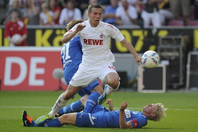 Köln, 25.09.2011, v.l. Dominik Kaiser (Hoffenheim), Lukas Podolski (1.FC Köln) und Andreas Beck (Hoffenheim) im Bundesligaspiel 1.FC Köln gegen TSG 1899 Hoffenheim Bundesliga 1 Saison 2012