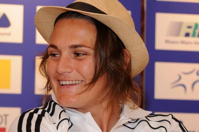 2011 2012, Pressekonferenz im Relaxa Hotel Frankfurt - 1. FFC Frankfurt in der UEFA Women s Champions League (UWCL) - Portrait Nadine Angerer (FFC Frankfurt) mit Huth, gut gelaunt