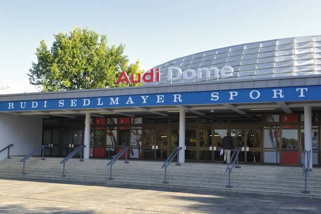 Audi Dome, ehemaligst Rudi Sedlmayer Sporthalle - Presse-Begehung FC Bayern München, Basketball, Herren, Beko Basketball Bundesliga, Beko BBL Saison 2011 2012
