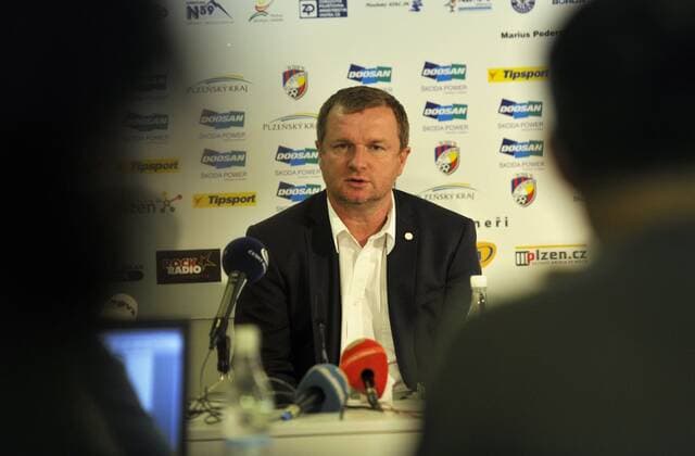 FC Viktora Plzen coach Pavel Vrba speaks to journalists during the press conference in Prague, Czech Republic (CTKxPhoto PetrxEret)  CTKPhoto201109260694301