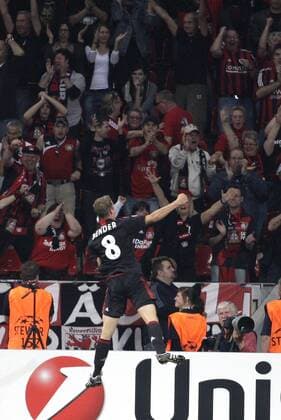 Leverkusen s Lars BENDER celebrates scoring the 1:0 during the Championsleague match between Bayer 04 Leverkusen and KRC Genk, Bayarena in Leverkusen on September 28., 2011. Bayer 04 Leverkusen gegen KRC Genk am 2. Spieltag der Championsleague in der Saison 2011 2012 am 28. September 2011. RC