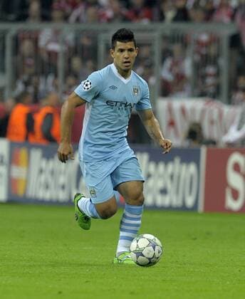 27.09.2011, Fussball UEFA-Champions-League, Vorrunde 2.Spieltag: FC Bayern München - Manchester City, in der Münchner Allianz-Arena. Sergio Kun Agüero (Manchester City) am Ball.