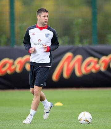 Englands Gary Cahill during training Training Training - England 4th October, 2011 EDITORIAL USE ONLY. No use with unauthorised audio, video, data, fixture lists, club league logos or live services. Online in-match use limited to 120 images, no video emulation. No use in betting, games or single club league player publications.