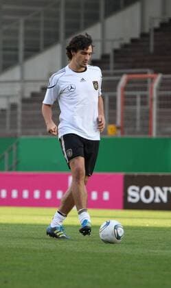 DFB Training Länderspiel Nationalmannschaft Deutschland, 04.10.2011, Mainz Bruchwegstadion, v.l. Mats Hummels -