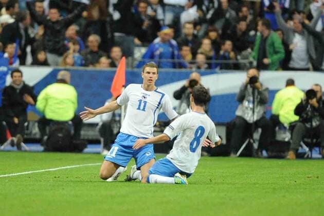 Paris, Frankreich - Bosnien Herzegovina, Edin Dzeko et Miralem Pjanic (Bosnien) xN.LeGouicxFEPx 