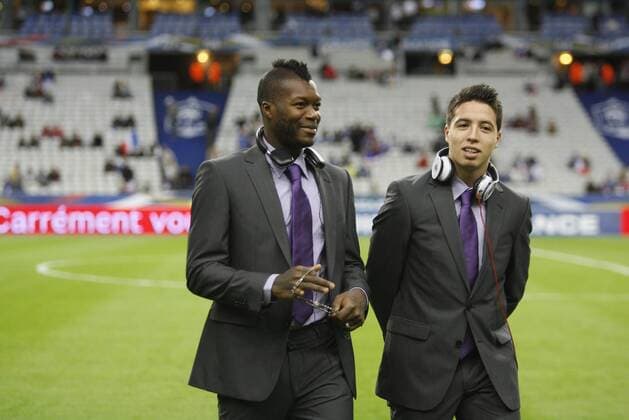 Djibril Cisse - Samir Nasri (FRA) Football: Frankreich - Bosnien Herzegowina. Match qualificatif EURO - 11.10.2011 - xNxLeGouicxFEPx  o0 Kopfhörer Musik Präsentation