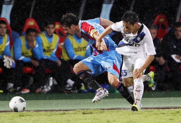 Serie A 2011-2012 Catania Calcio - Inter Mailand: yuto NAGAMOTO , Mariano IZCO xHOCHxZWEIx xItalyxPhotoxPressx 