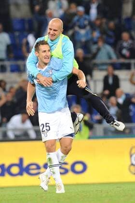 Esultanza dopo il gol del 2-1 di Miroslav Klose (Lazio) con Rocchi Lazio Roma vs AS Roma Serie A AntoniettaxBaldassarre