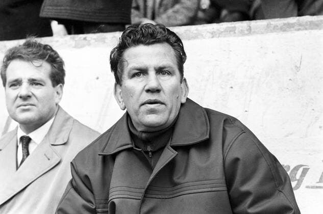 Fußball, Trainerhistorie Borussia Neunkirchen von 1920 bis heute Trainer Bernd Oles (KSV Baunatal) skeptisch Aufnahmedatum geschätzt