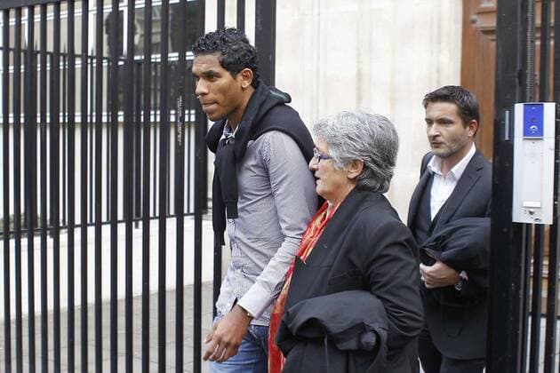 Brandao und seine Anwälte - Prozess gegen Brandao (BRA Olympique Marseille) wegen sexueller Belästigung - 19.10.2011 - GwendolineLeGoff 