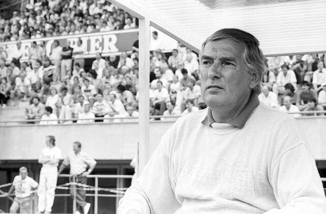 Fußball, Trainerhistorie, Stuttgarter Kickers Trainer Manfred Krafft (Stuttgarter Kickers) skeptisch