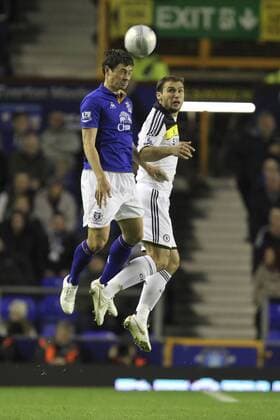 26.10.2011. Liverpool, England. Diniyar Bilyaletdinov in action in the Carling Cup match between Everton and Chelsea at Goodison Park. Mandatory Credit ActionPlus. xDavidxLloydx  ActionPlus11216738 Content restricted for UK based newspaper