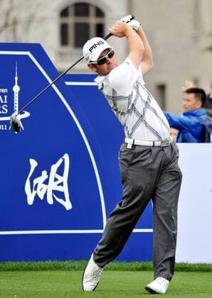 Louis Oosthuizen of South Africa tees off during the Lake Malaren Shanghai Masters golf tournament in Shanghai, China, 27 October 2011.  20111027_37696