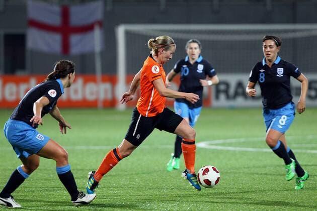 Silvia Smit of Holland Women s EURO - Holland v England Kwalificatie EURO 2013 2011 2012 xVIxPaulxBareldsx xOrangexPicturesxIVx 426482
