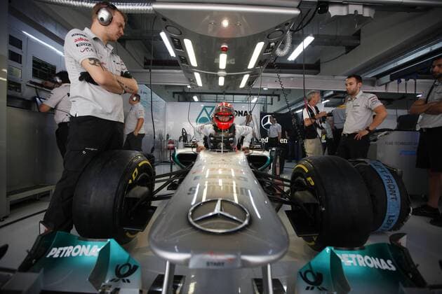 Motorsports: FIA Formula One World Championship 2011, Grand Prix of India, 07 Michael Schumacher (GER, Mercedes GP Petronas F1 Team), xHOCHxZWEIx