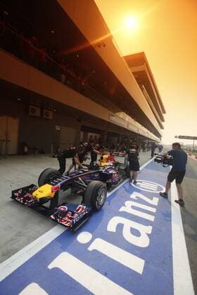 Motorsports: FIA Formula One World Championship 2011, Grand Prix of India, 01 Sebastian Vettel (GER, Red Bull Racing), xHOCHxZWEIx