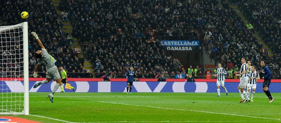 Serie A Inter Mailand - Juventus Turin: Giampaolo Pazzini 