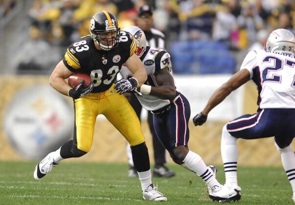 Oct 30th, 2011: Heath Miller 83 in action during the New England Patriots vs Pittsburgh Steelers game in Pittsburgh at Heinz Field. NFL American Football Herren USA 2011: Patriots vs Steelers OCT 30 - ZUMAcp5