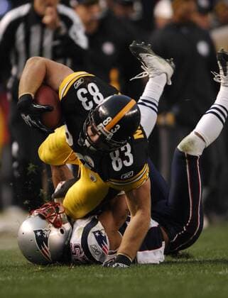 Oct 30th, 2011: Heath Miller 83 in action during the New England Patriots vs Pittsburgh Steelers game in Pittsburgh at Heinz Field. NFL American Football Herren USA 2011: Patriots vs Steelers OCT 30 - ZUMAcp5