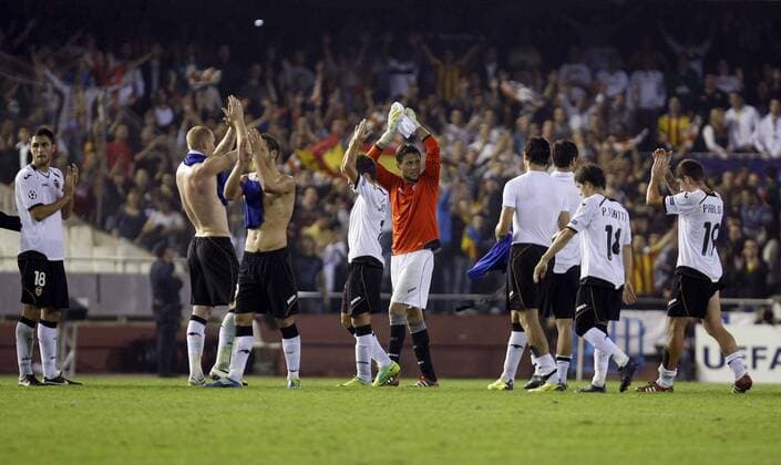 Valencia CF - Bayer 04 Leverkusen, Schlussjubel Valencia, u.a. Torwart Diego Alves 