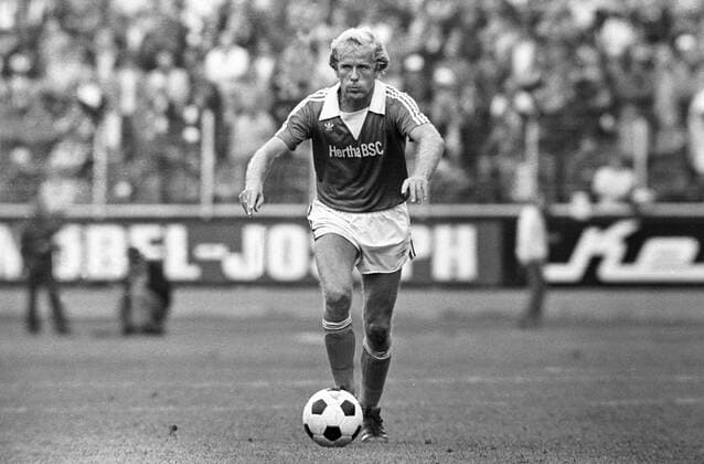 Holger Brück (Hertha BSC Berlin) Aktion Einzelbild Freisteller