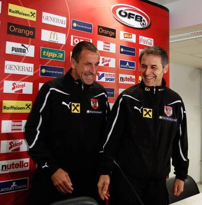 Testspiel, Vorberichte, PK WIEN, 08.NOV.11 - FUSSBALL - ÖFB, Länderspiel, Freundschaftsspiel - Vorberichte, Pressekonferenz Nationalteam Österreich. Bild zeigt Co-Trainer Fritz Schmid und Nationaltrainer Marcel Koller (AUT). 