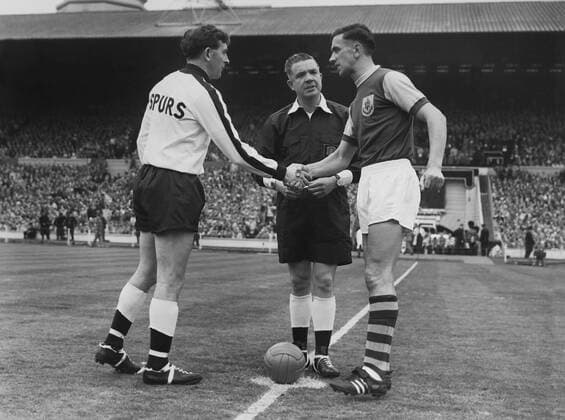 Danny Blanchflower (Captain) - Tottenham Hotspur shakes hands with Jimmy Adamson (Captain) - Burnley FC, Referee Jim Finney looks on. Burnley FC v Tottenham Hotspur FA Cup Final 05 05 1962 Wembley.  sw